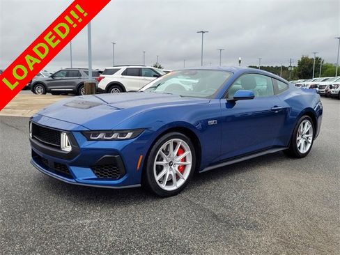 Used 2024 Ford Mustang GT Premium image 3