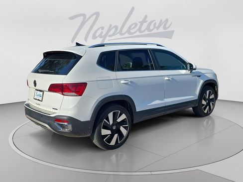 Used 2023 Volkswagen Taos SEL AWD/4WD image 8