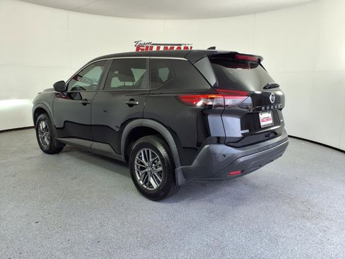 Used 2021 Nissan Rogue S AWD/4WD image 4
