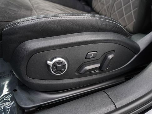 Used 2019 Audi S4 Premium Plus w/ Premium Plus Package image 22