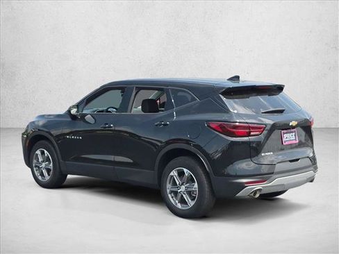 Used 2024 Chevrolet Blazer LT FWD image 8