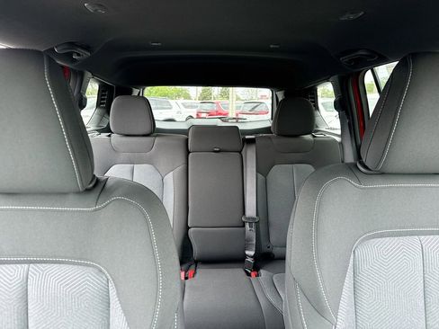 New 2026 Jeep Cherokee Laredo image 28