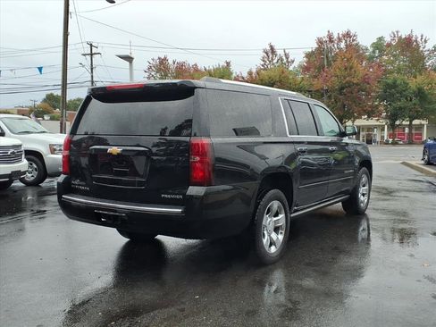 Used 2019 Chevrolet Suburban Premier image 5