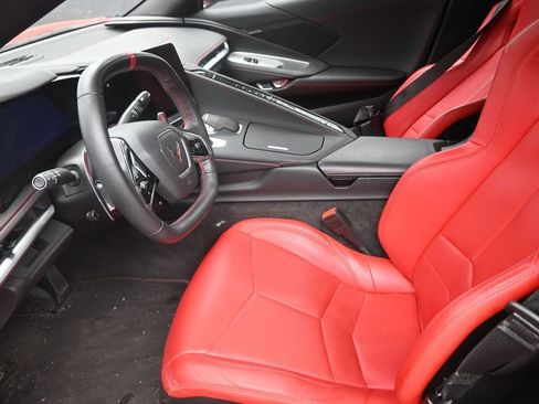Used 2024 Chevrolet Corvette Stingray Convertible w/ Z51 Performance Package RWD image 12