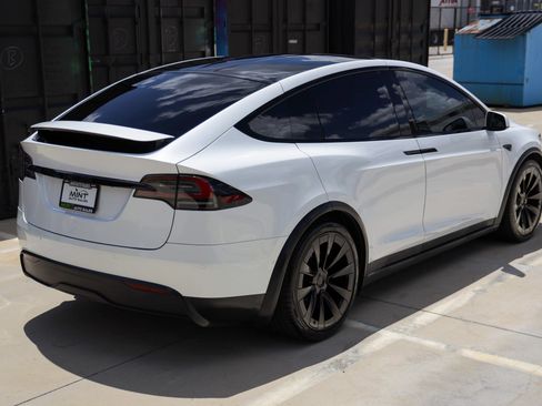 Used 2022 Tesla Model X AWD/4WD image 16