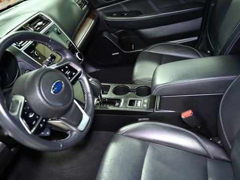 Used 2018 Subaru Outback 2.5i Limited image 24