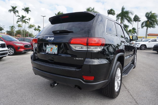 Used 2022 Jeep Grand Cherokee Laredo E RWD image 7