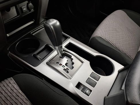 Used 2020 Toyota 4Runner SR5 image 18