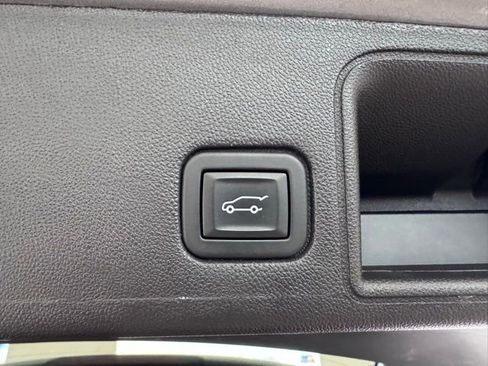 Used 2024 GMC Terrain AT4 image 28