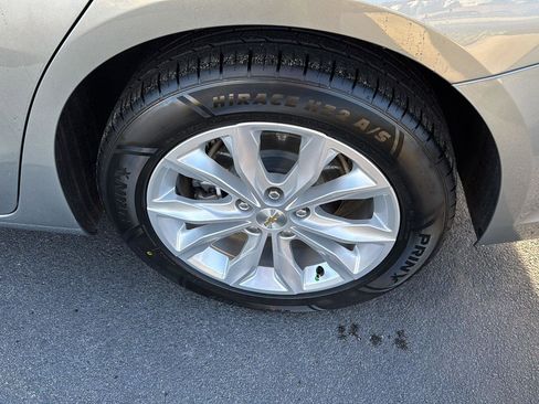 Used 2024 Chevrolet Malibu LT image 34