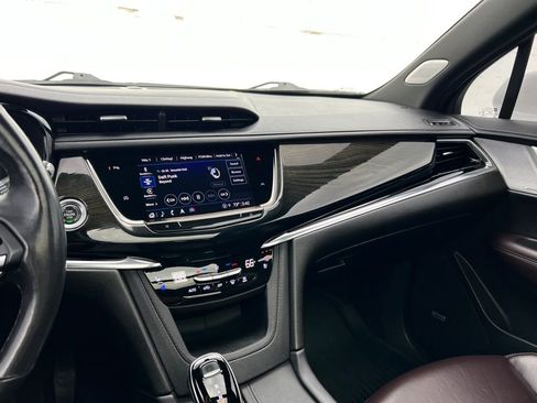 Used 2022 Cadillac XT6 Premium Luxury image 42