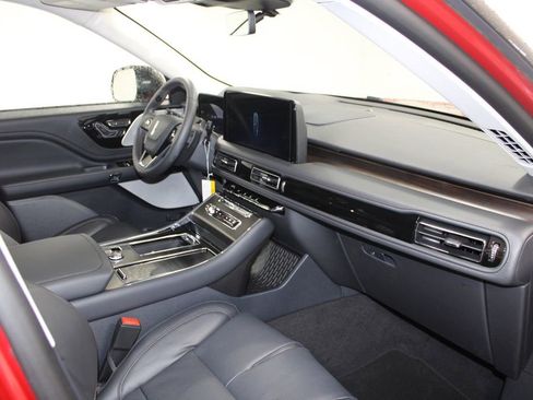 New 2026 Lincoln Aviator Reserve w/ Luxury Package RWD image 30
