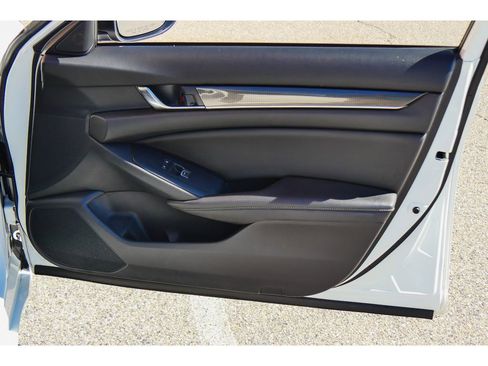 Used 2019 Honda Accord Sport image 15