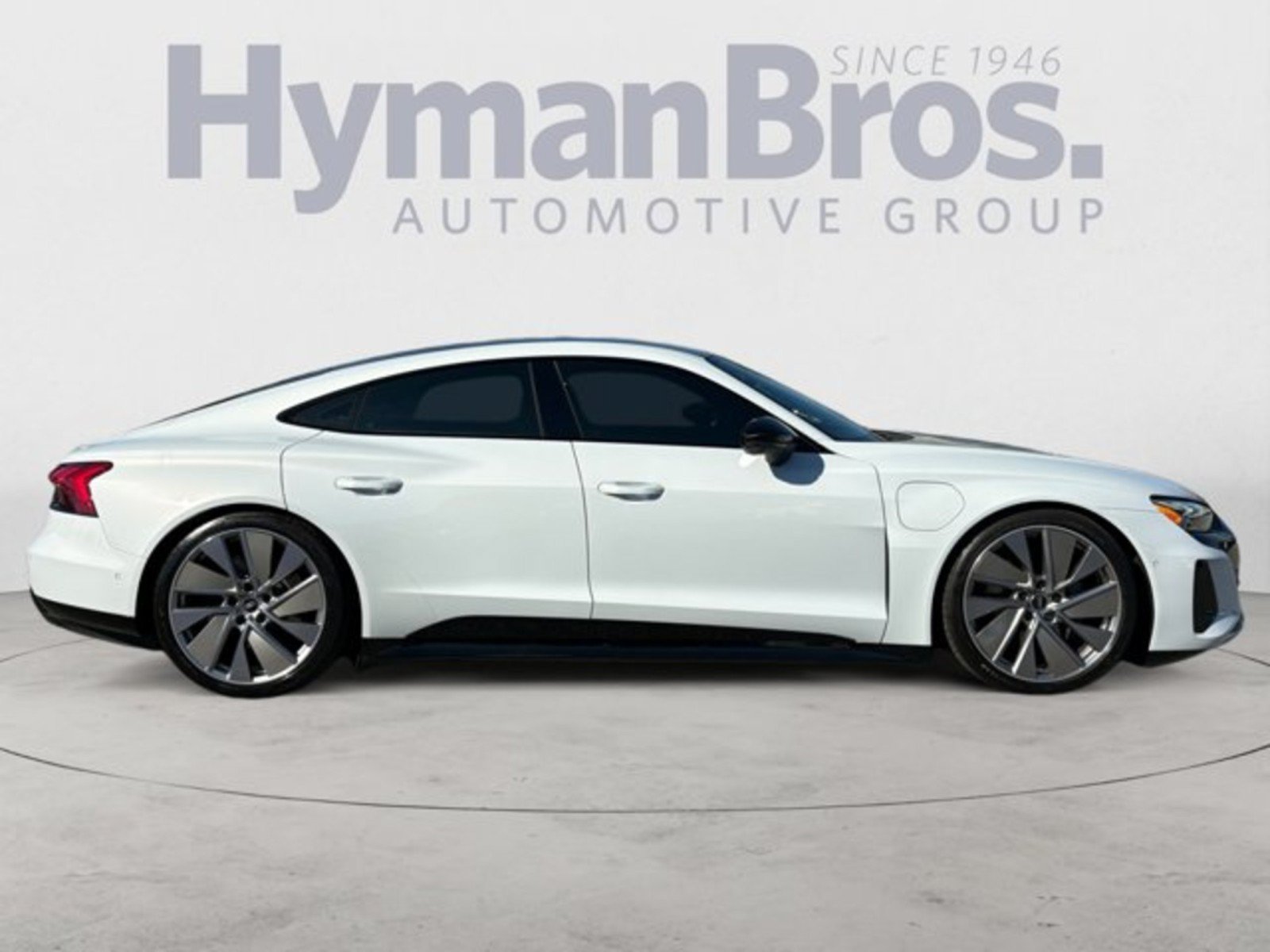 Used 2022 Audi e-tron GT Prestige w/ Prestige Package AWD/4WD image 2