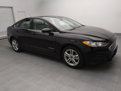 Used 2018 Ford Fusion S image 11