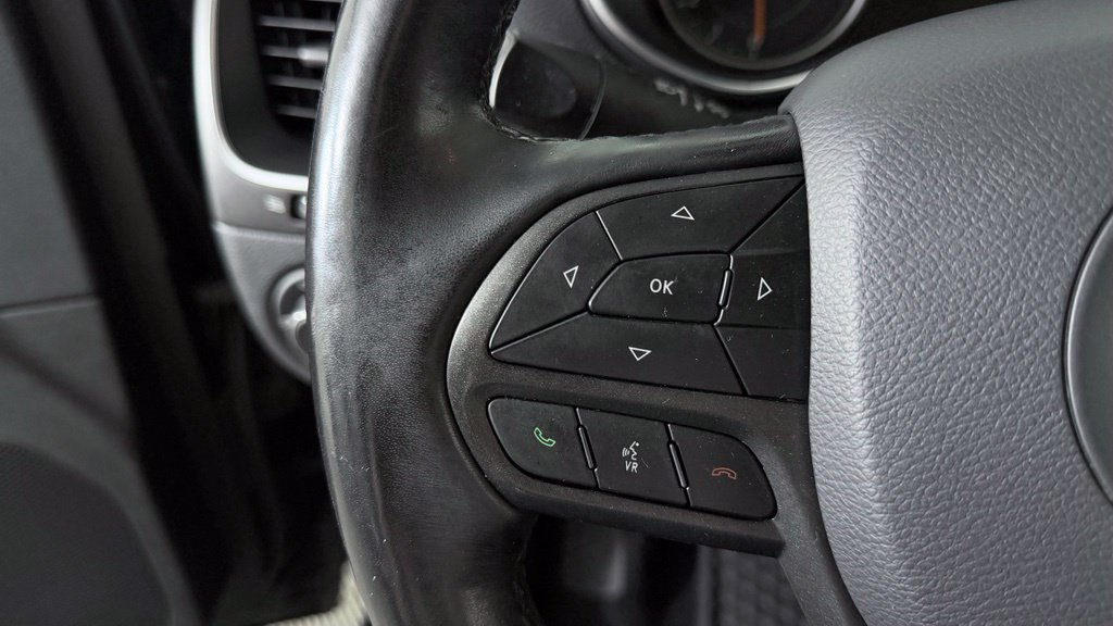 Used 2020 Jeep Cherokee Trailhawk w/ Cold Weather Group AWD/4WD image 17