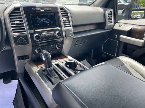 Used 2015 Ford F150 Lariat w/ Equipment Group 502A Luxury AWD/4WD image 18