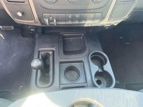 Used 2015 RAM 2500 Tradesman w/ Chrome Appearance Group image 21