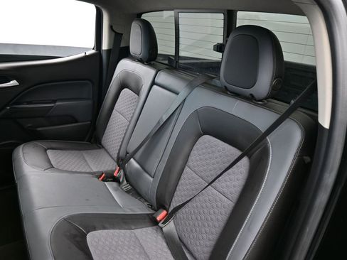 Used 2016 Chevrolet Colorado Z71 image 38