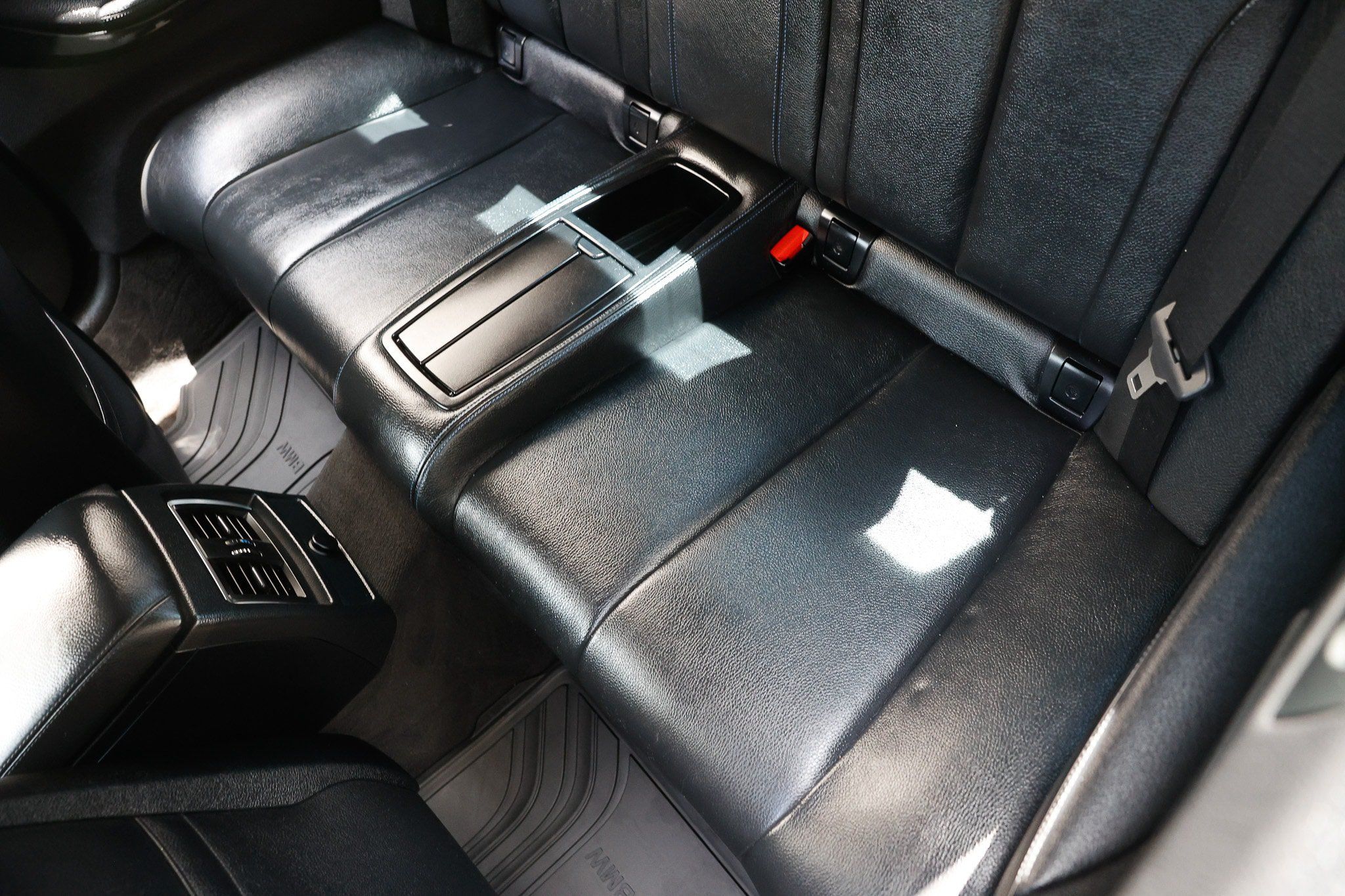 Used 2018 BMW 430i Convertible RWD image 15