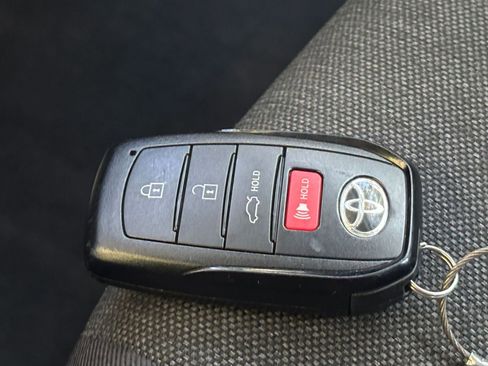 Used 2025 Toyota Camry LE image 22