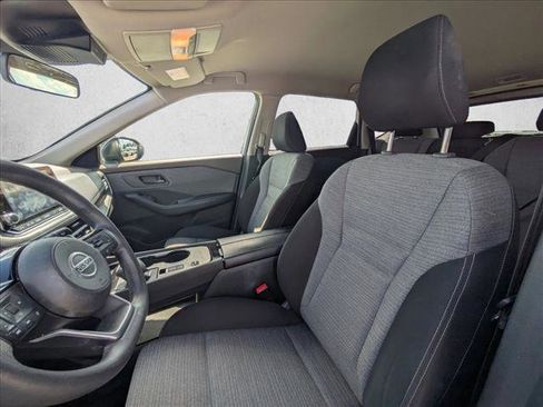 Used 2021 Nissan Rogue S image 8