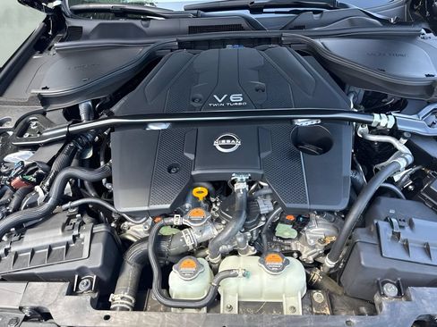Used 2025 Nissan Z Performance w/ Floor Mat Package RWD image 29