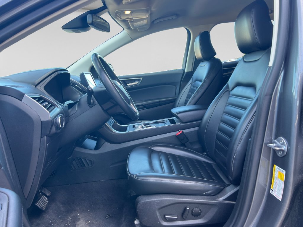 Used 2024 Ford Edge SEL AWD/4WD image 17