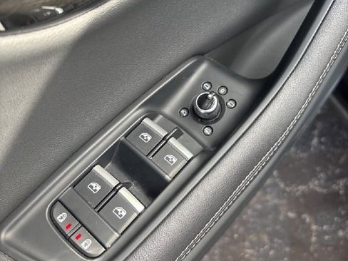 Used 2025 Audi Q7 3.0T Premium Plus image 17