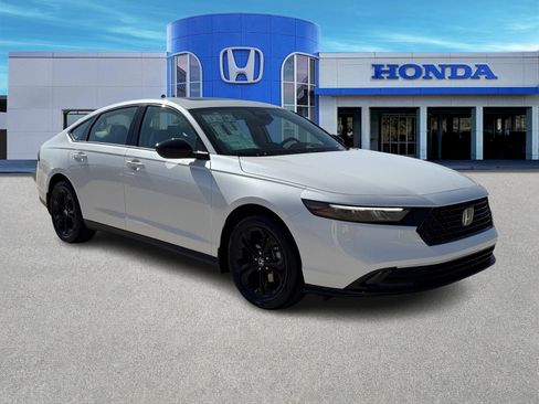 New 2025 Honda Accord SE image 8