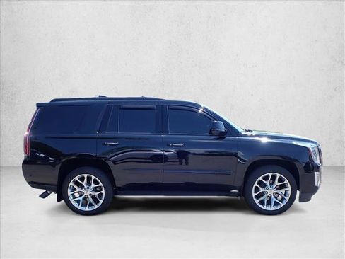 Used 2020 Cadillac Escalade Premium Luxury AWD/4WD image 5
