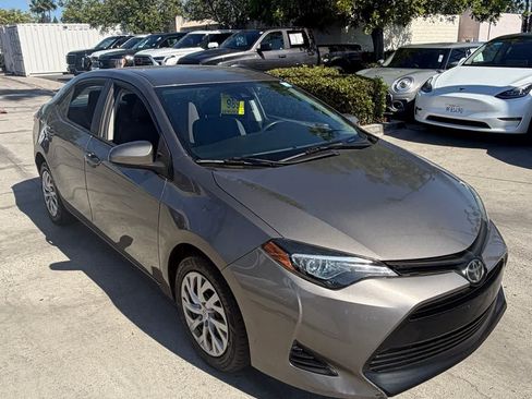 Used 2019 Toyota Corolla LE w/ Protection Package FWD image 3