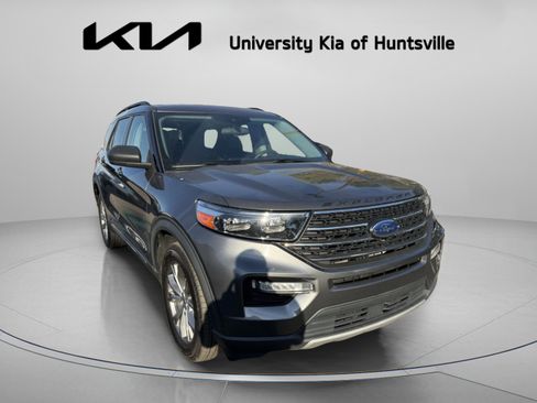 Used 2022 Ford Explorer XLT w/ Equipment Group 202A image 1