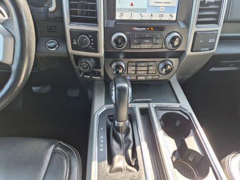 Used 2019 Ford F150 Lariat w/ Equipment Group 502A Luxury image 22