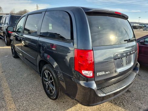 Used 2014 Dodge Grand Caravan SE image 6