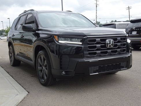 Used 2026 Honda Pilot Sport image 6
