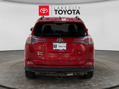 Used 2017 Toyota RAV4 LE FWD image 7