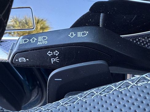 Used 2022 Audi SQ8 Prestige w/ Prestige Package image 17