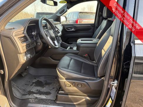 Used 2023 GMC Yukon SLT w/ SLT Luxury Package image 11