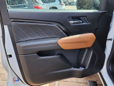 New 2026 GMC Canyon AT4 image 13