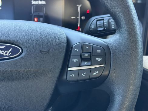 Certified 2025 Ford Maverick XLT image 13