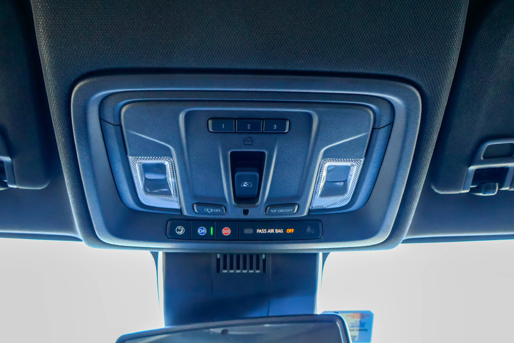 Used 2024 Chevrolet Silverado 1500 High Country RWD image 18
