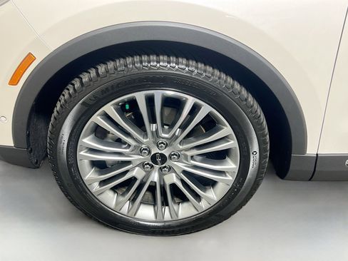 Used 2018 Lincoln MKX Reserve w/ Driver Assistance Package image 13