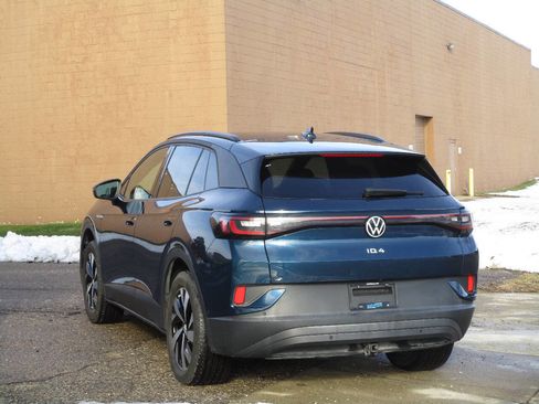 Used 2023 Volkswagen ID.4 Pro image 17