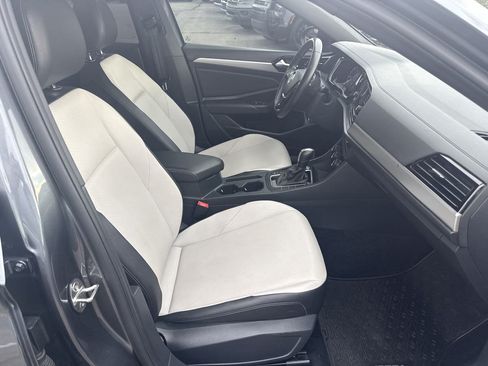 Used 2020 Volkswagen Jetta R-Line FWD image 20