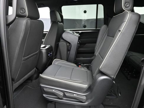 New 2026 Chevrolet Suburban Premier w/ Sun And Tow Package image 17