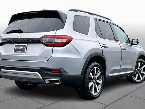 Used 2024 Honda Pilot Elite image 13