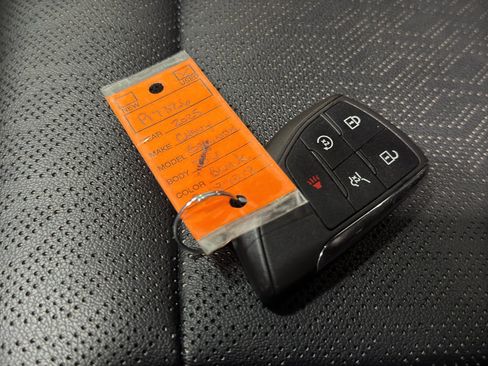 Used 2025 Chevrolet Equinox LT w/ Convenience Package II image 41