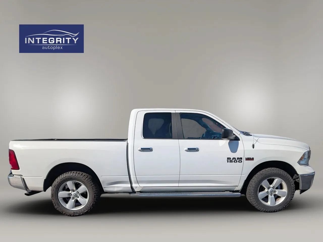 Used 2017 RAM 1500 Classic SLT AWD/4WD image 6