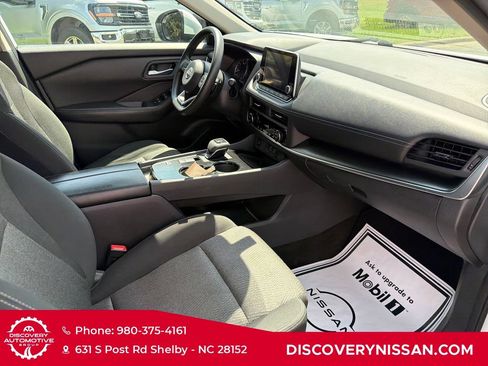 Certified 2024 Nissan Rogue SV FWD image 35